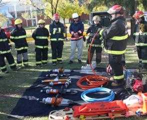 Curso de Rescate Vehicular en Planta de Ford Motor Argentina en la ciudad de Pacheco