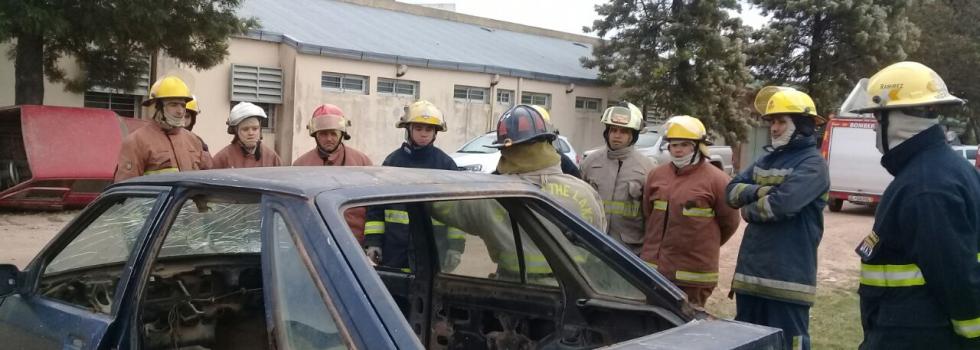 Los bomberos de Chaco se capacitaron en rescate vehicular liviano