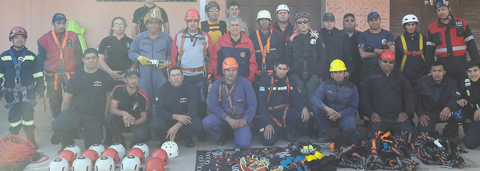 Bomberos Chaqueños se capacitaron en Rescate con Cuerdas  