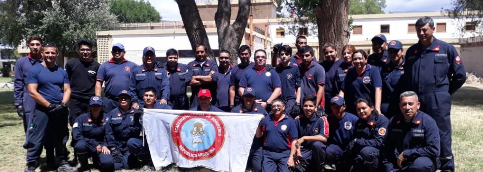 Los bomberos voluntarios de Catamarca se capacitaron en Rescate con Cuerdas