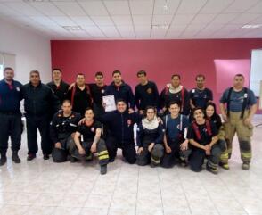 Los Bomberos de Río Negro se capacitan en Materiales Peligrosos